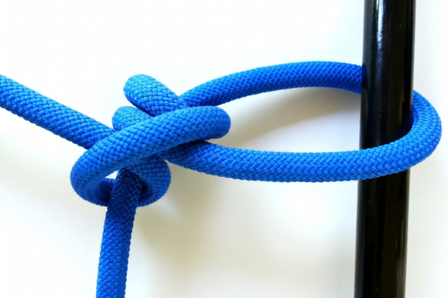 how-to-tie-a-taut-line-hitch-knot